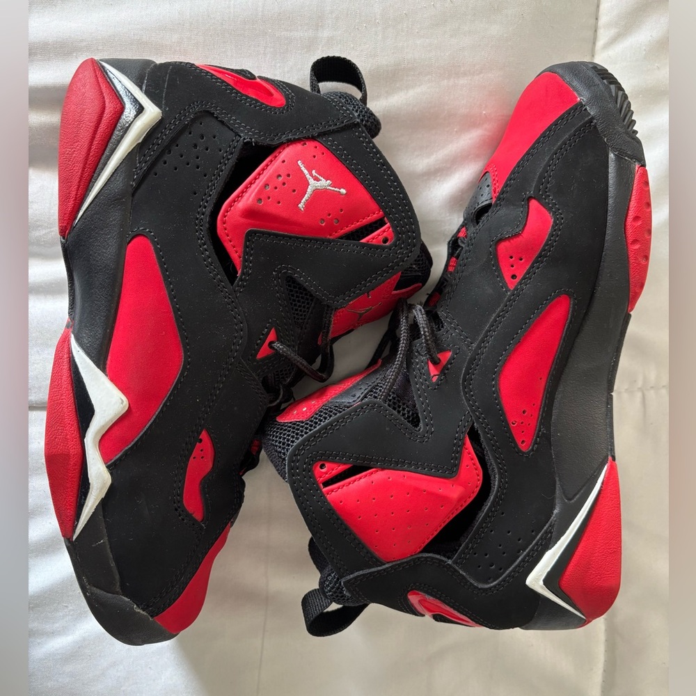 Jordan Athletic Shoes Black Red White
